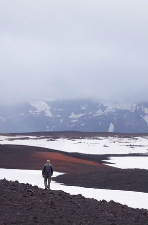 [BBC]自然世界：冰岛：冰与火的国度 Natural World: Iceland: Land of Ice and Fire-知途纪录片网盘资源下载